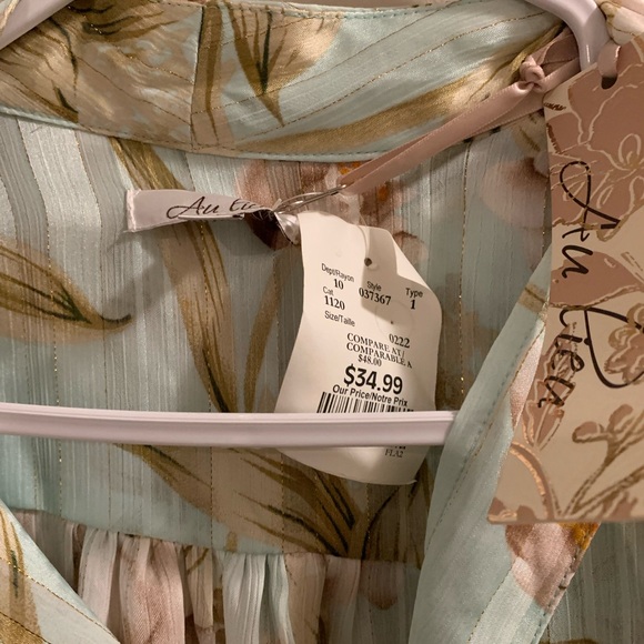 Nwt Beautiful flowy shirt. Sz large - Picture 1 of 5